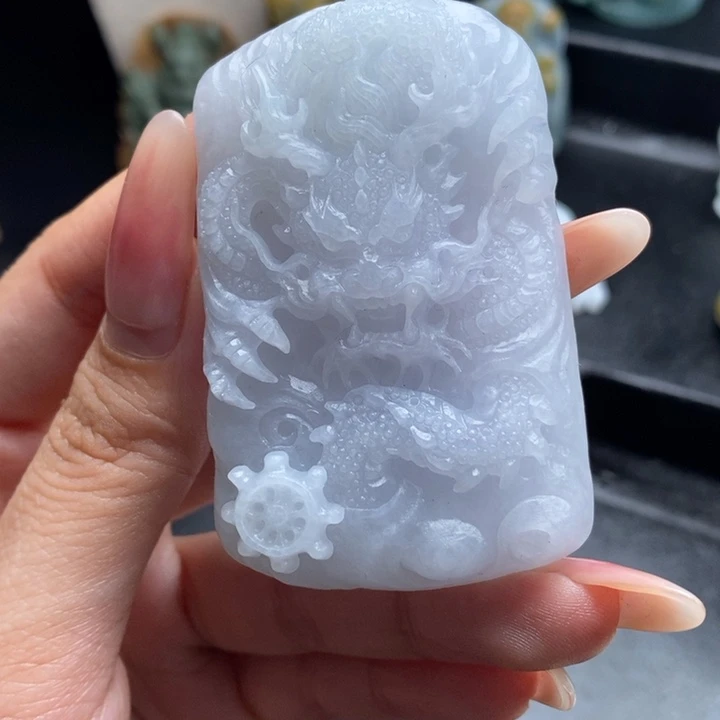 定制翡翠未镶嵌龙牌