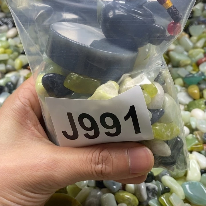 蛇纹石玉鱼缸石未镶嵌