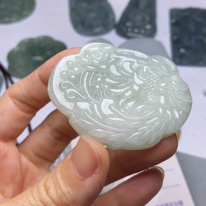 翡翠未镶嵌项圈翡翠