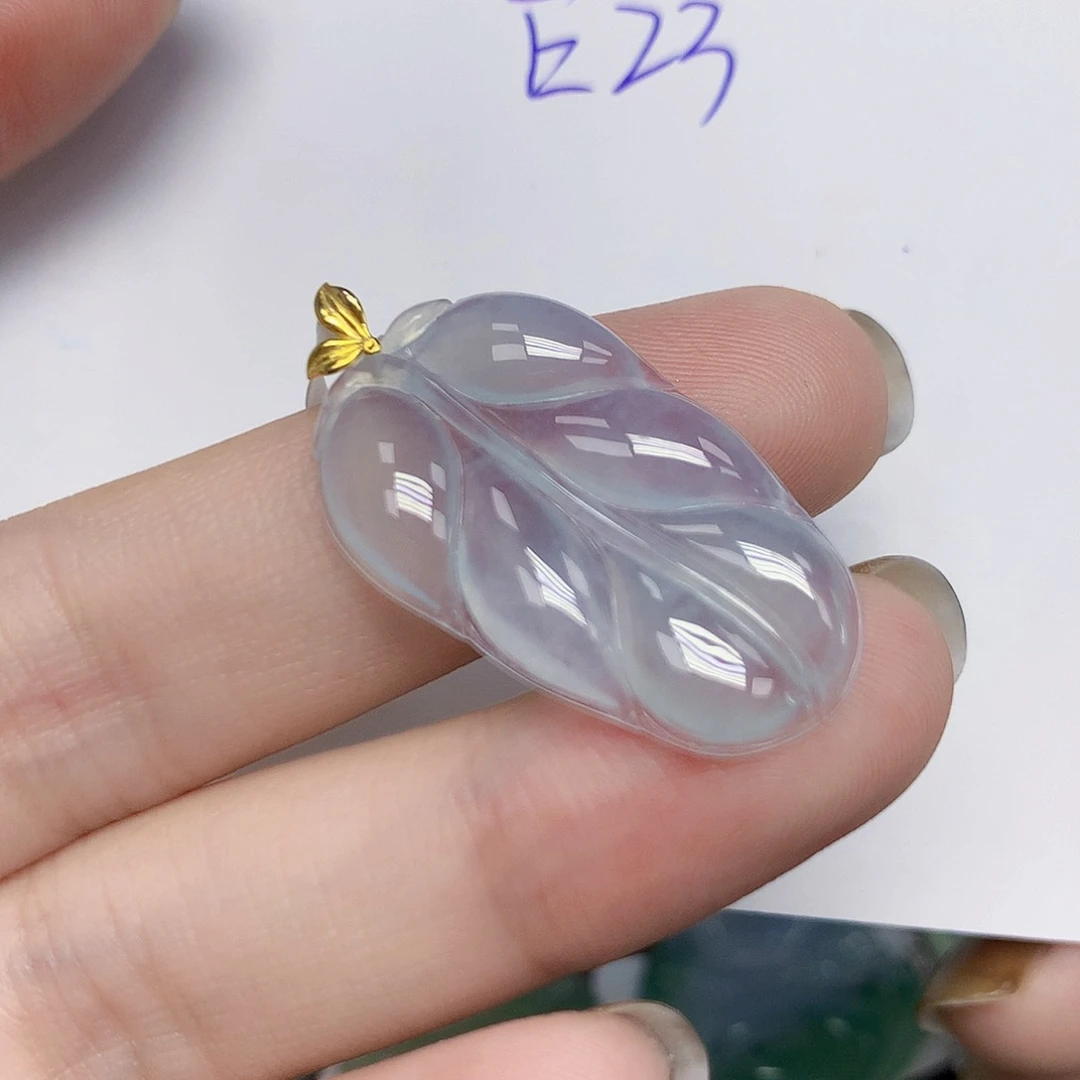 颈饰18K金镶嵌翡翠鹏*姐