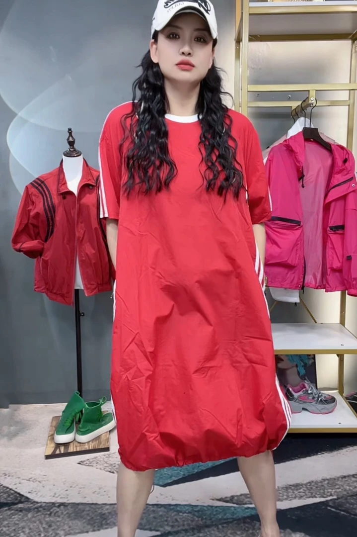 奇奇家潮派大码夏季新款宽松韩版时尚慵懒风拼条休闲连衣裙