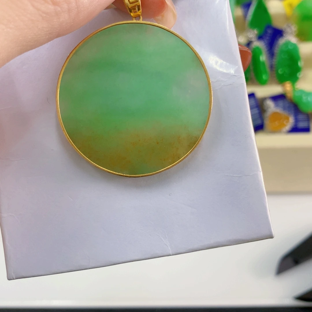 吊坠(不含链)18K金镶嵌翡翠