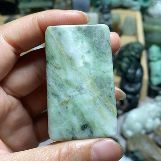 独山玉未镶嵌珠宝半成品