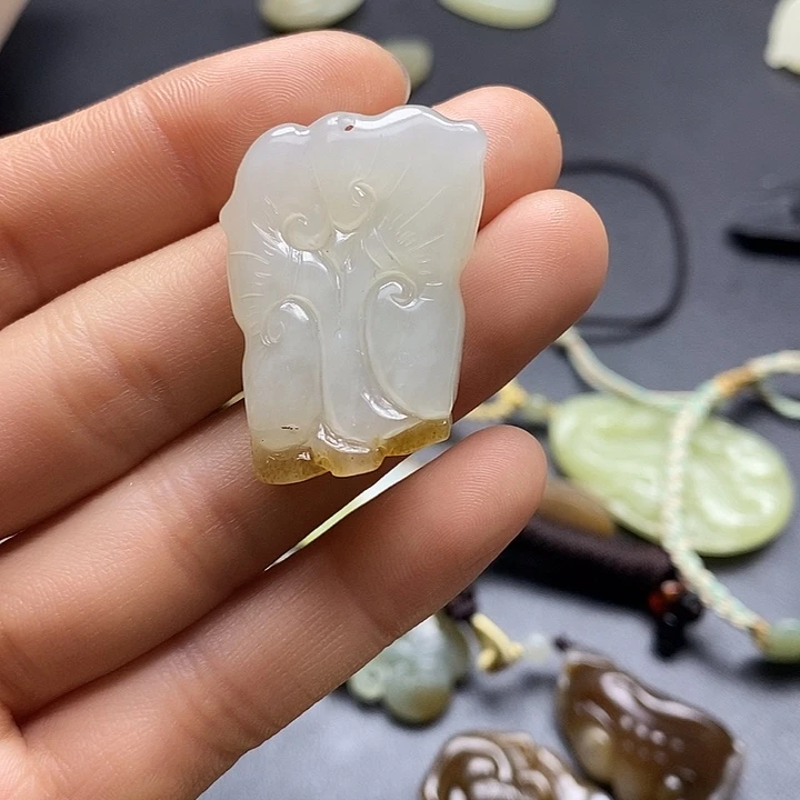 颈饰未镶嵌和田玉Y****a