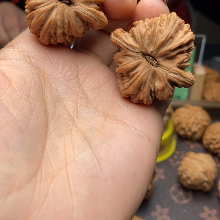 文玩核桃把件四座楼