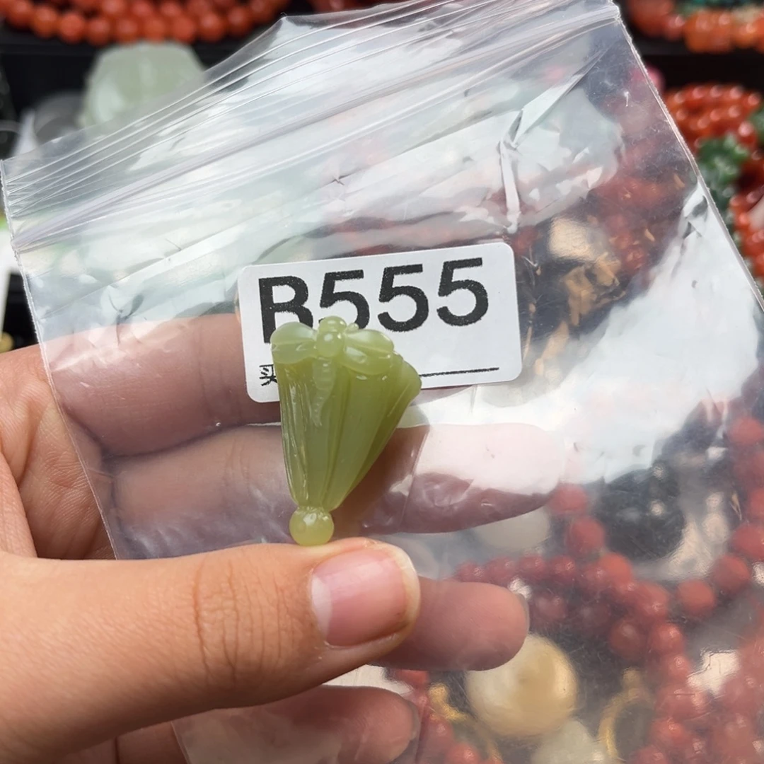 和田玉未镶嵌珠宝奇石