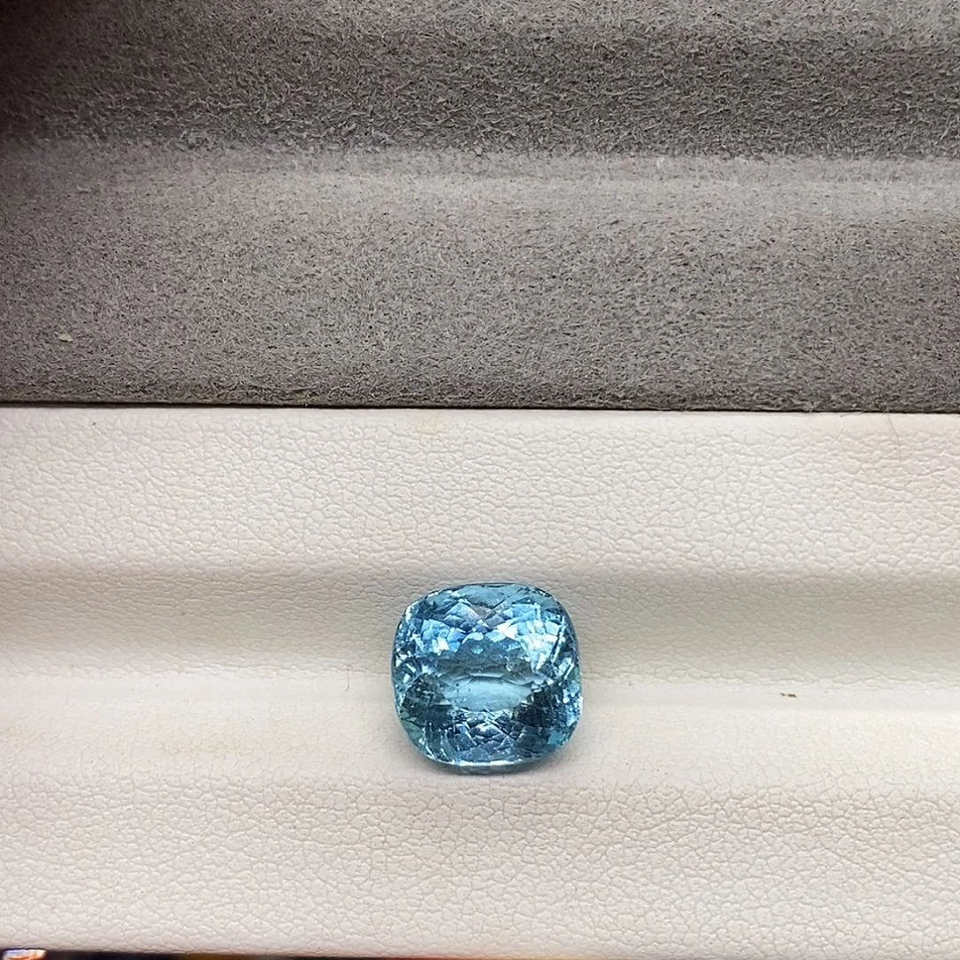 海蓝宝石裸石4.82克拉天然圣玛利亚海蓝宝
