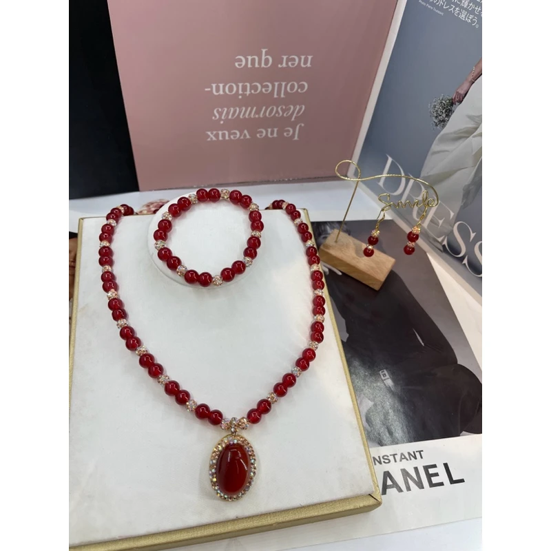 非金属玻璃项链 玻璃项链红色饰品三件套项链时尚复古精美妈妈款