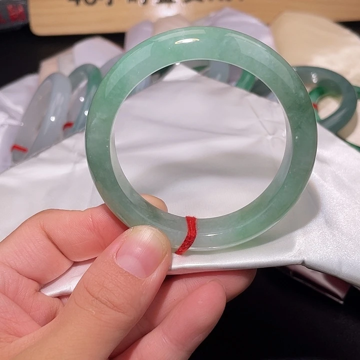 翡翠未镶嵌手镯手镯-4
