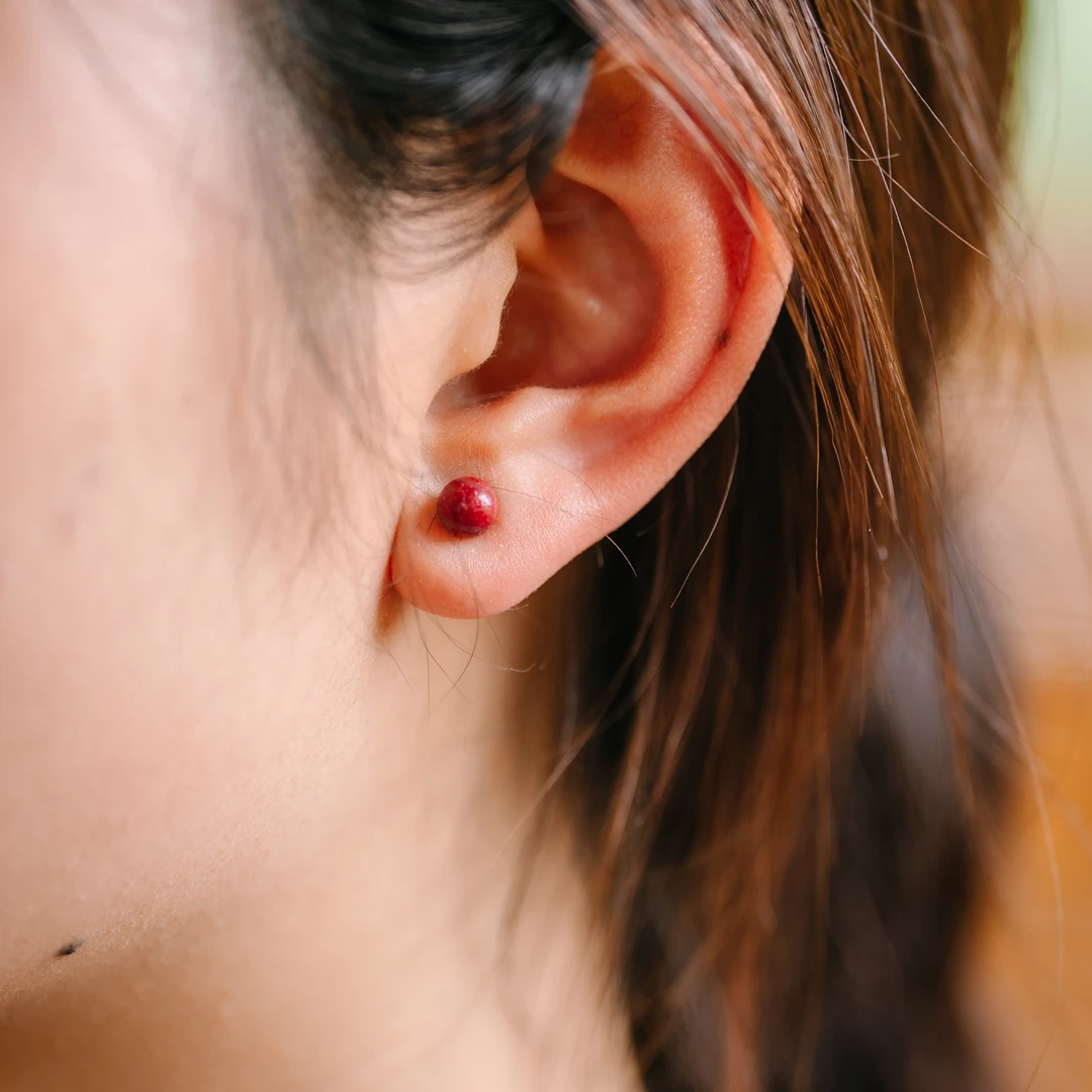 贵州万山特产剪纸（紫砂）耳钉6/8mm一对