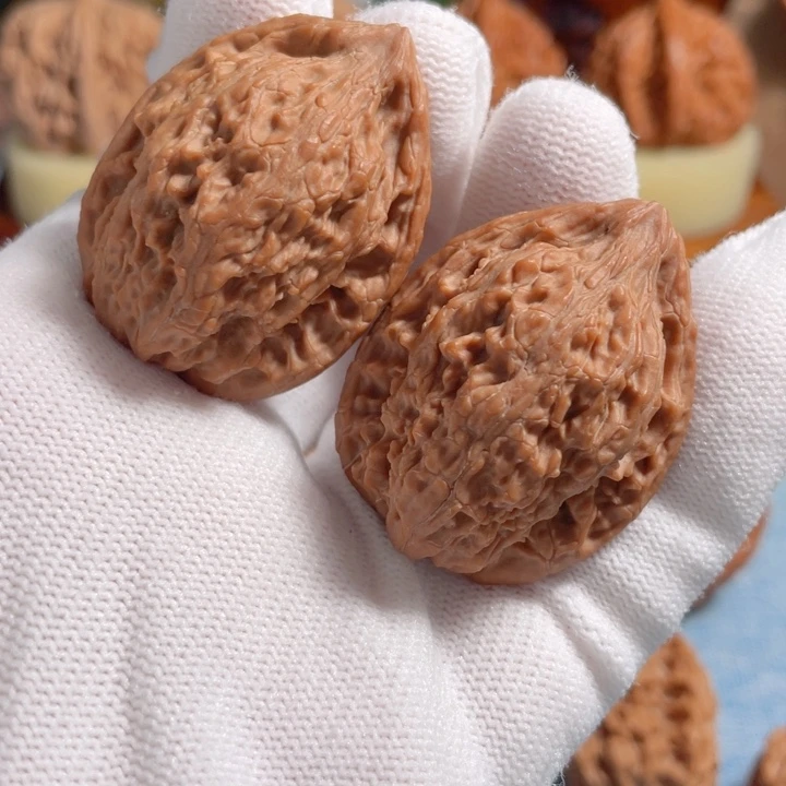 水***洲桃核吊坠33尺寸朱鹮鸡心