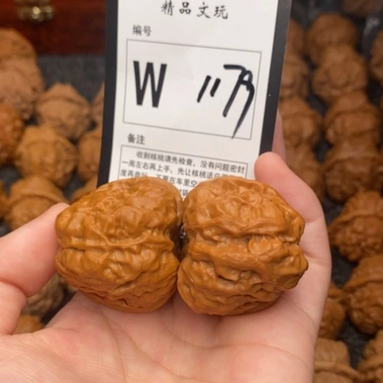 吊坠桃核我是第一百37