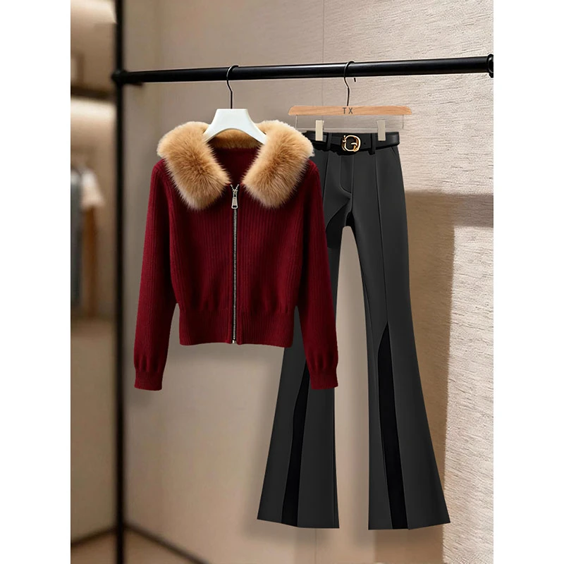 女装一整套爆款2025冬季新款高级感毛领针织开衫微喇西装裤两件套
