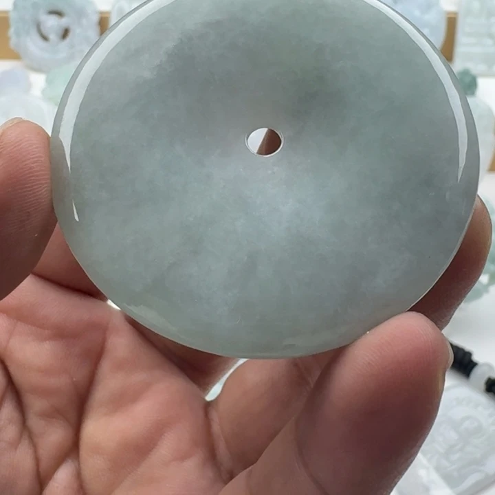 翡翠未镶嵌颈饰天然缅甸A货翡翠