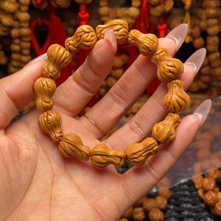 木质类龙纹桃枭手串