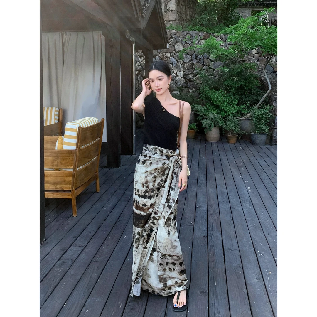 缤菓binguo 水墨晕染高腰包臀A字半身裙女2025夏新款遮肉显瘦长裙