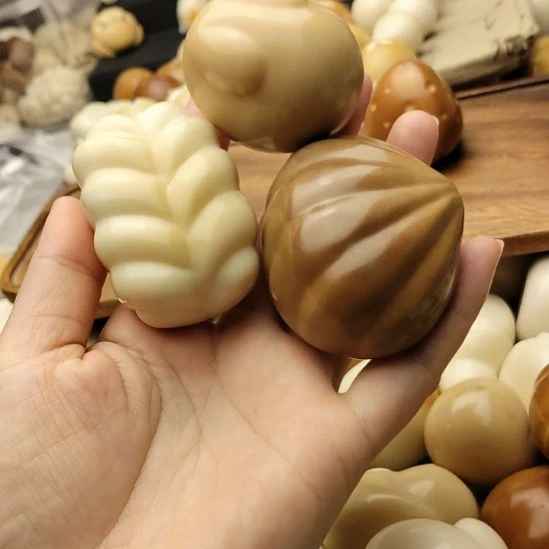 吊坠菩提根/象牙果麻花，贝壳，兔子