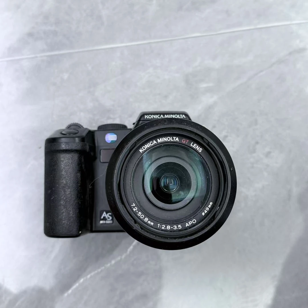 9新  美能达a200 800万像素 7倍变焦 自备充电器