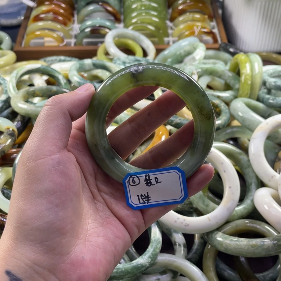 袋***袋蛇纹石玉未镶嵌手镯