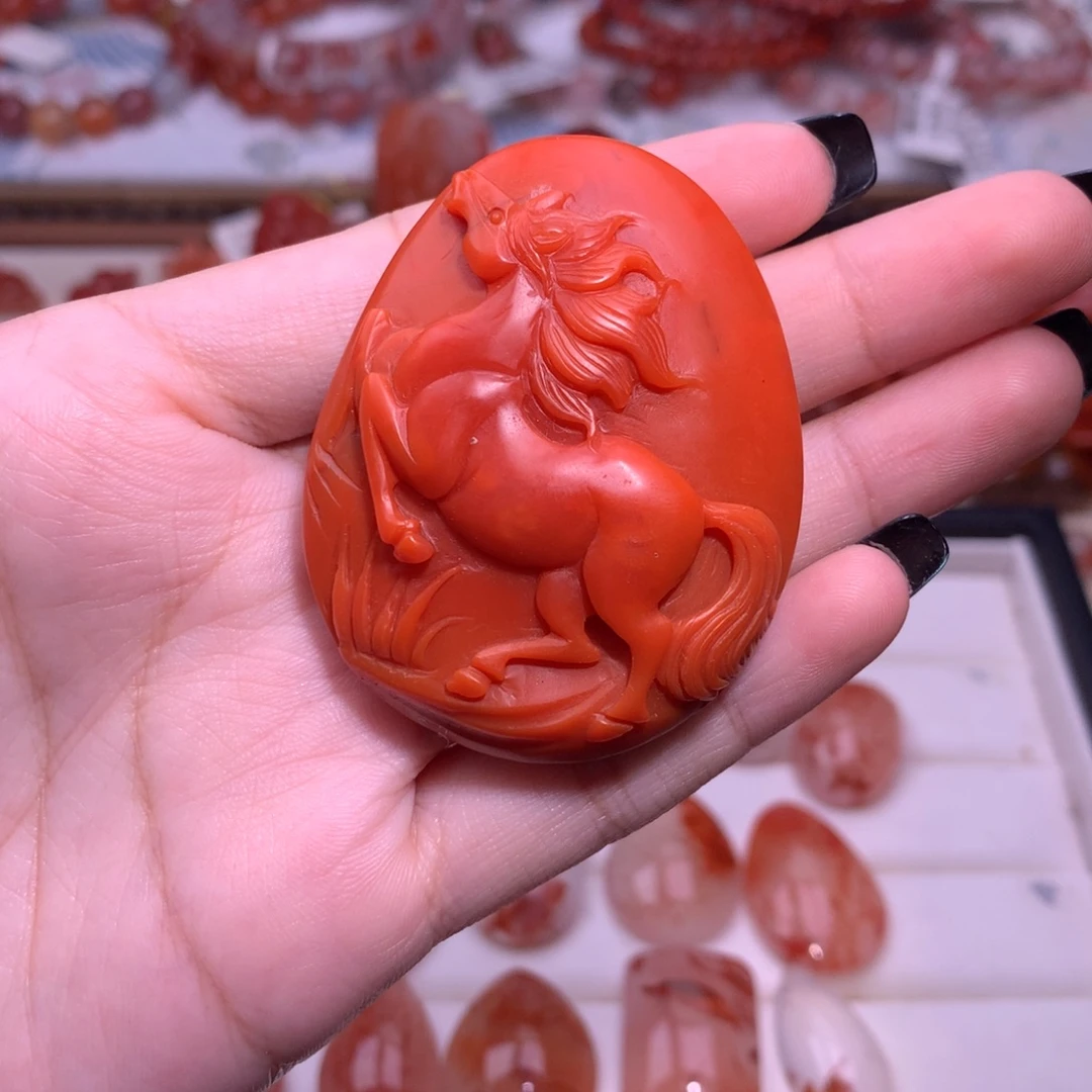 南红玛瑙未镶嵌珠宝半成品烈马吊坠