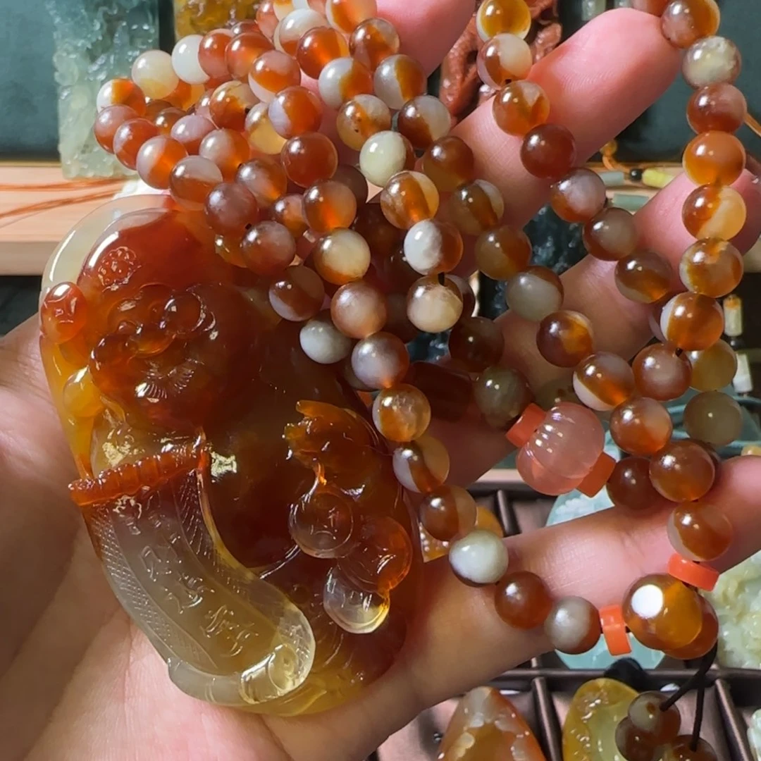 蛇纹石玉颈饰合金爱*喂