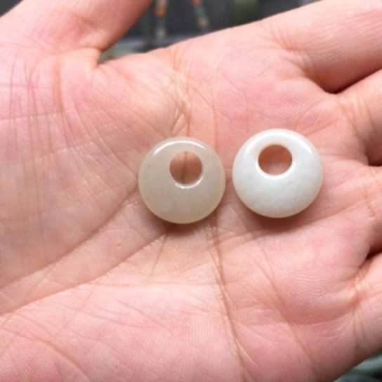 和田玉（青白玉）手镯未镶嵌