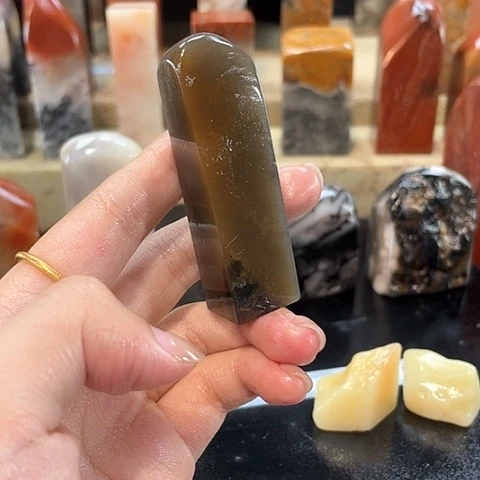 寿山石印石金***泪寿山石印石