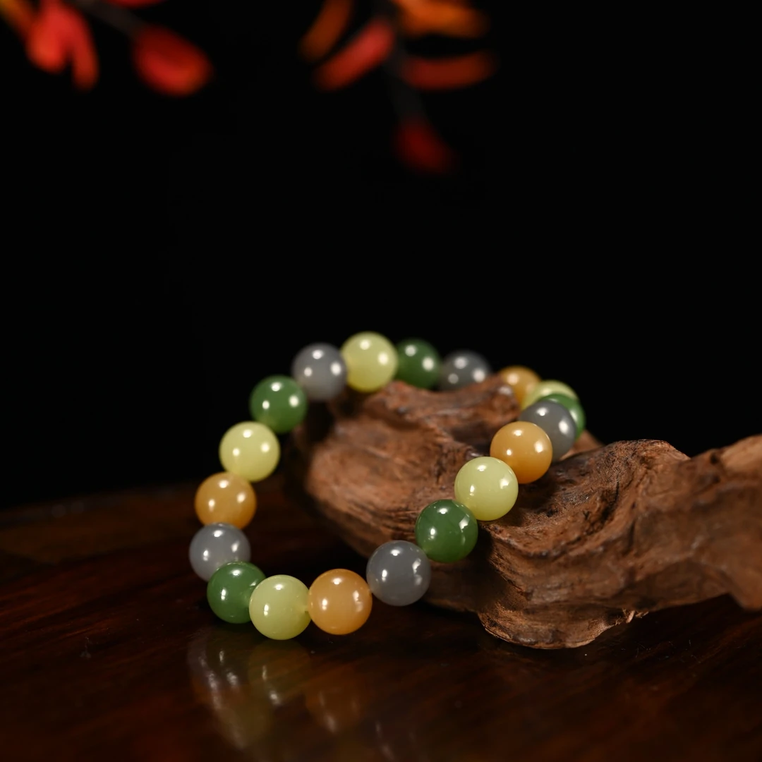 Lot8806 2512230105和田玉多宝手串/保利