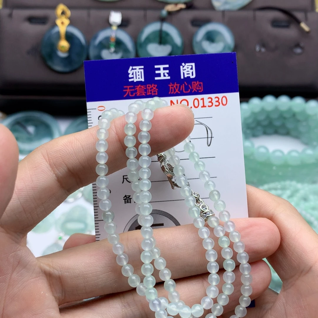 翡翠未镶嵌颈饰吊坠