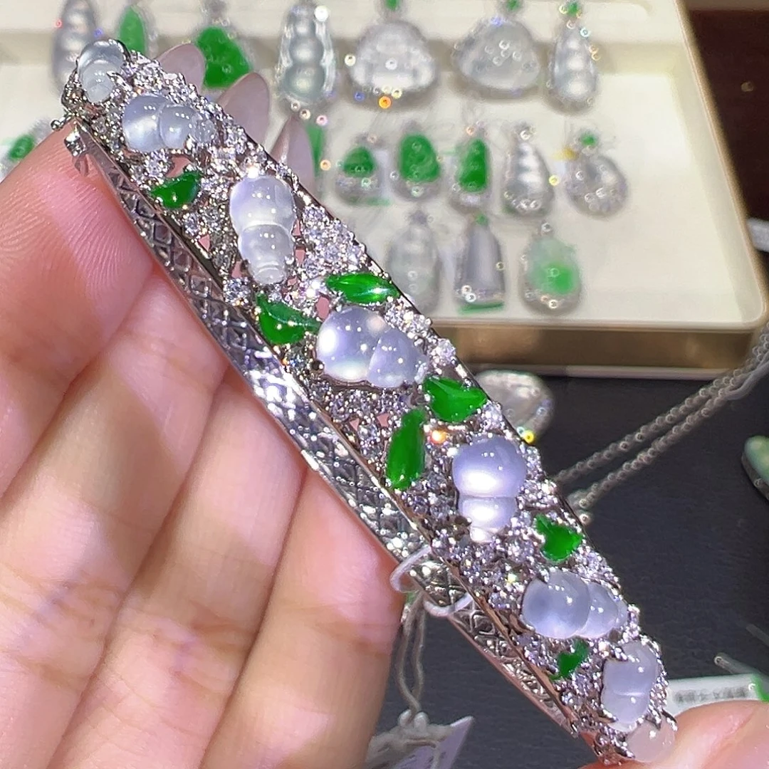 翡翠18K金镶嵌手镯翡翠