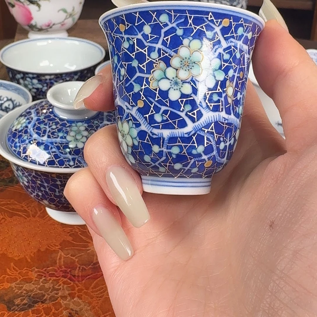 元煦窑青花斗彩描金冰梅铃铛杯