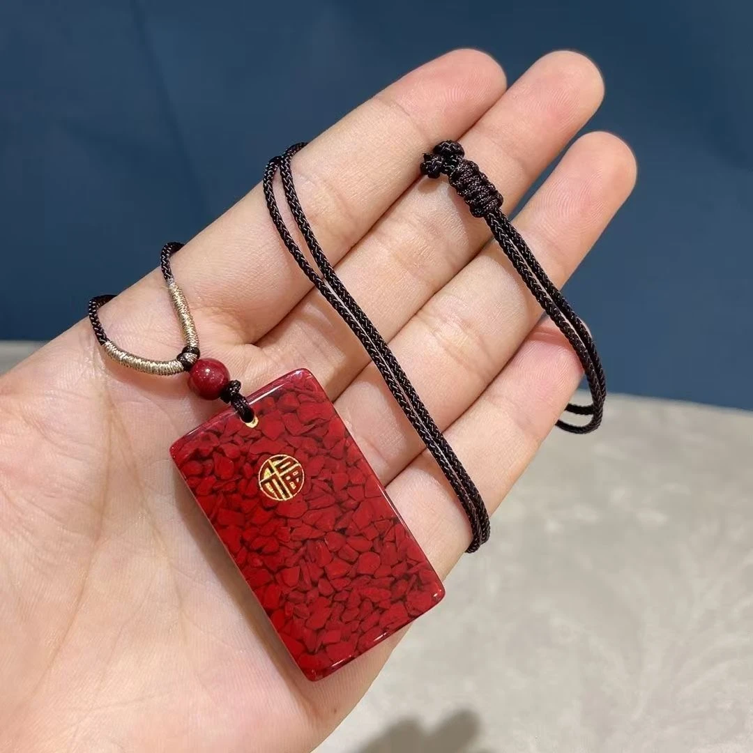 天然辰砂纯天然晶体朱砂吊坠