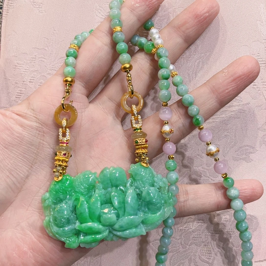 翡翠合金吊坠(赠链)