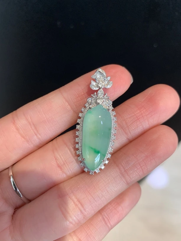 甜阳绿福瓜翡翠吊坠