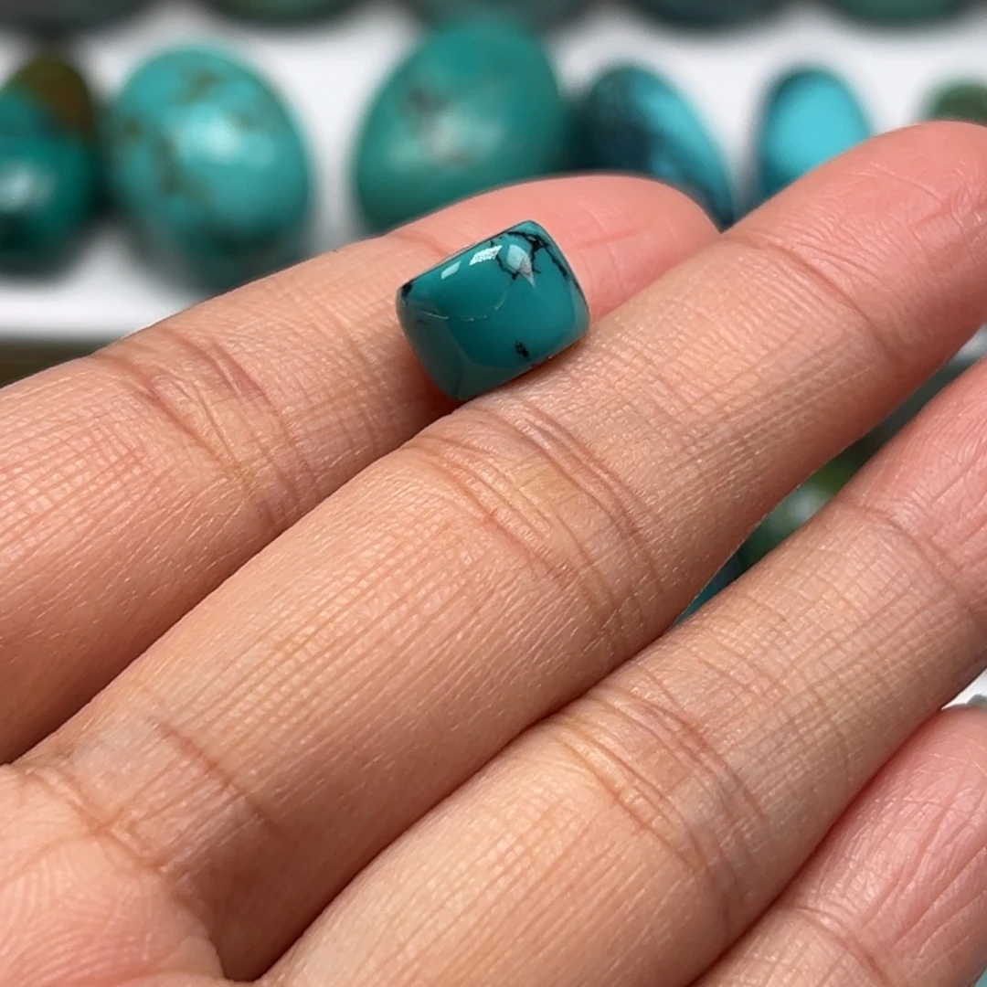 大***鹏绿松石未镶嵌珠宝奇石