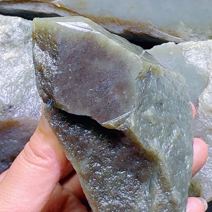 和田玉未镶嵌珠宝半成品