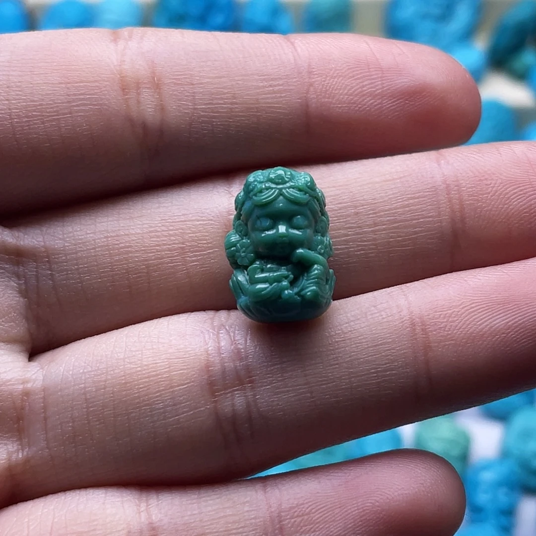 绿松石未镶嵌颈饰