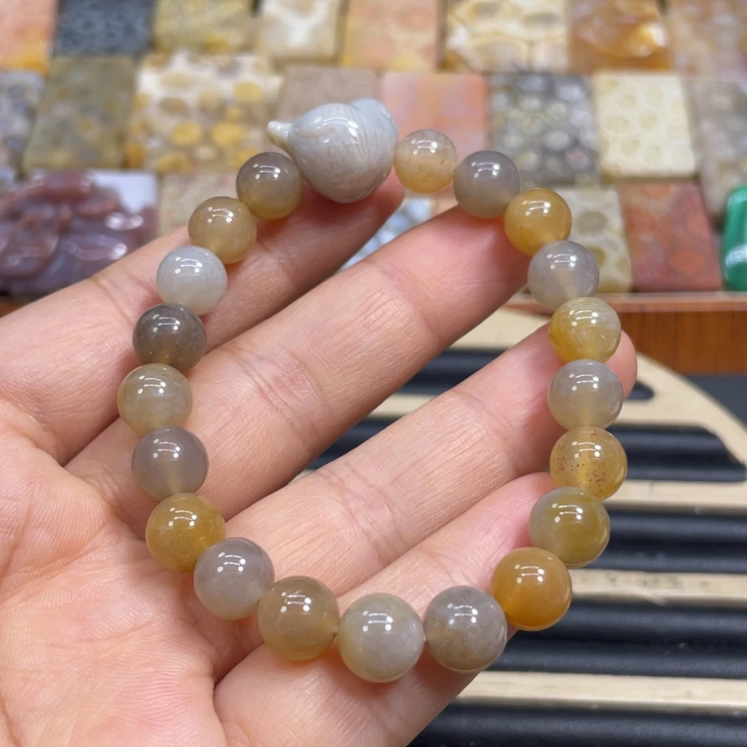 硅化玉未镶嵌颈饰k3