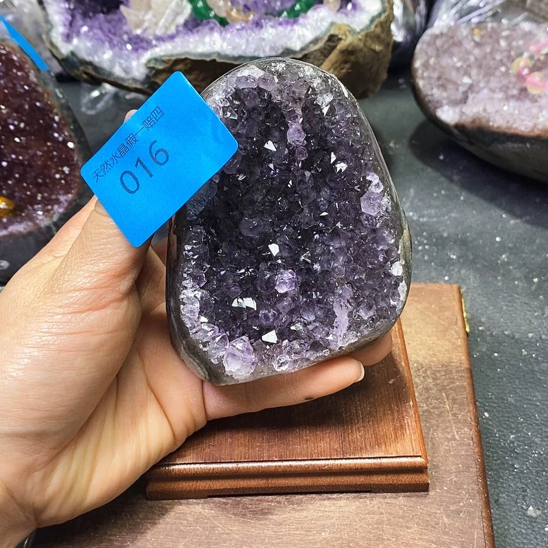 水晶大型摆件（非配饰）未镶嵌