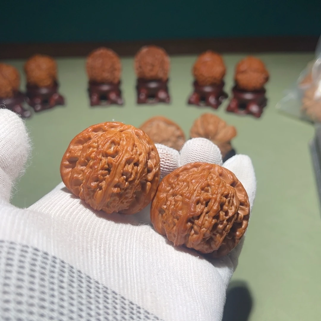 文玩核桃把件41白狮子球白（回血）