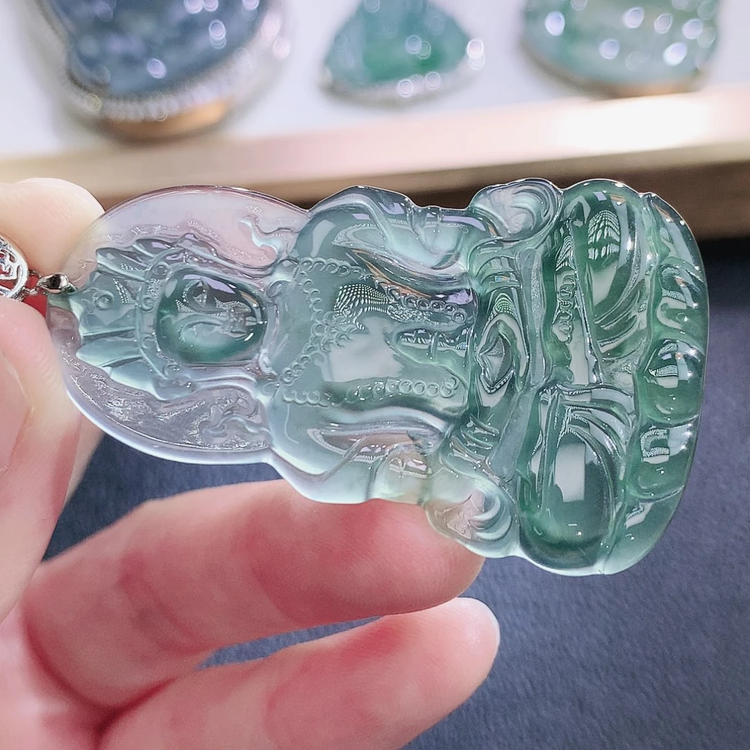 翡翠未镶嵌挂件翡翠
