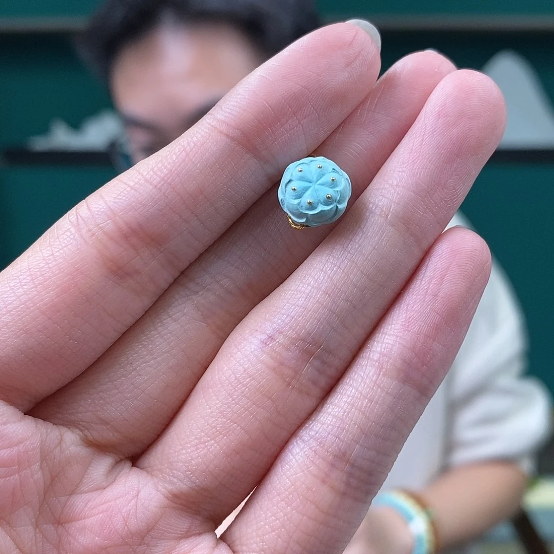 绿松石未镶嵌珠宝奇石