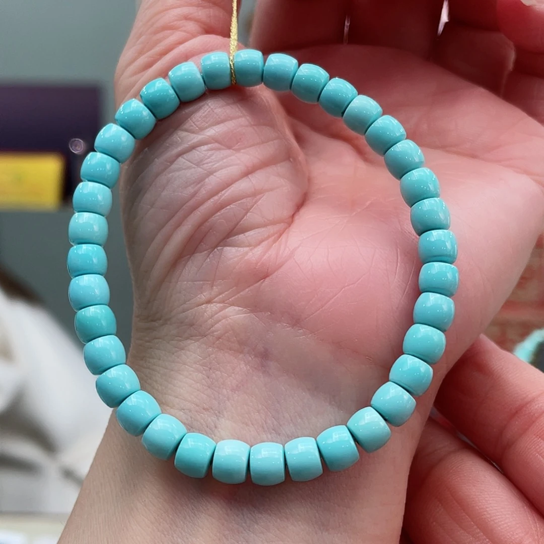 绿松石颈饰未镶嵌