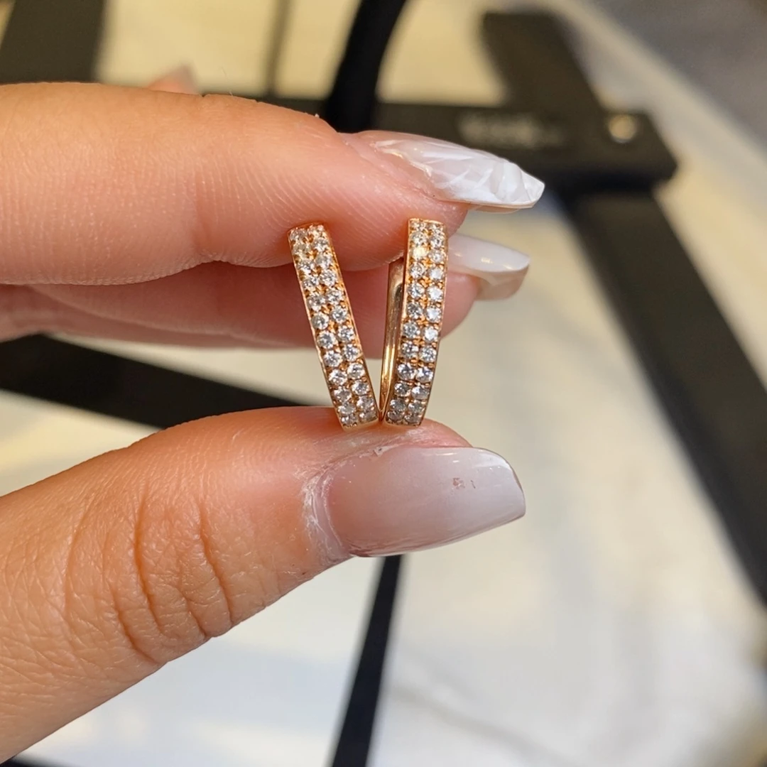 钻石耳饰18K金镶嵌设计款耳包（搭甜甜圈