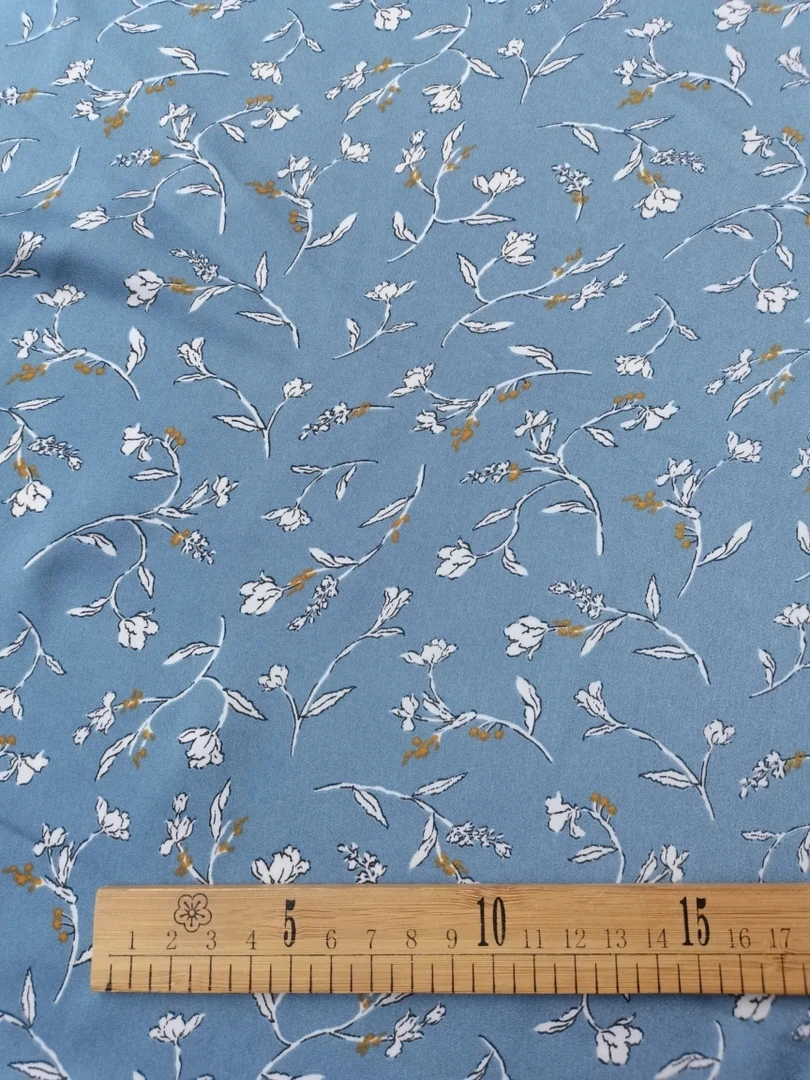 锻面绒雪纺面料 蓝底印花 可做夏季连衣裙 寸衣面料