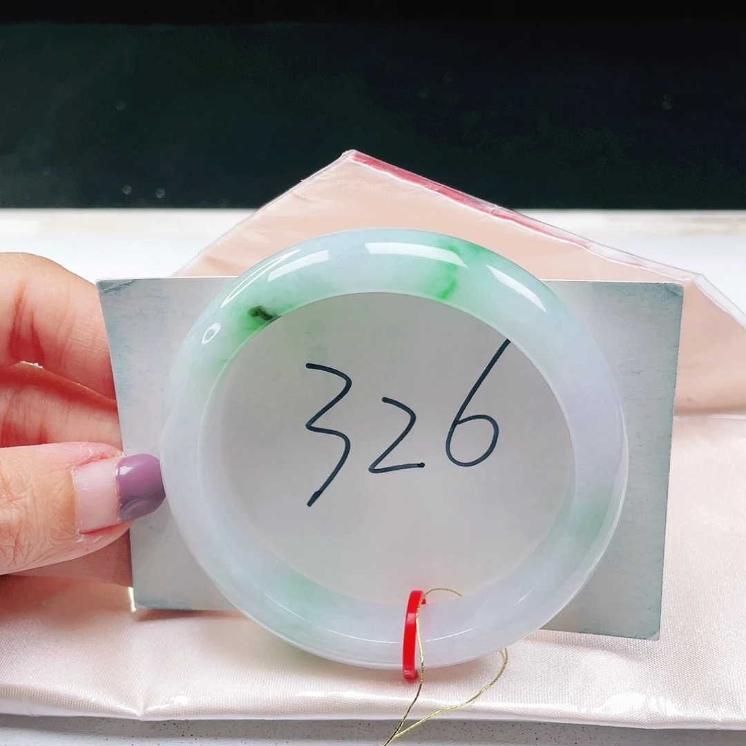 翡翠未镶嵌手镯缅甸翡翠56+