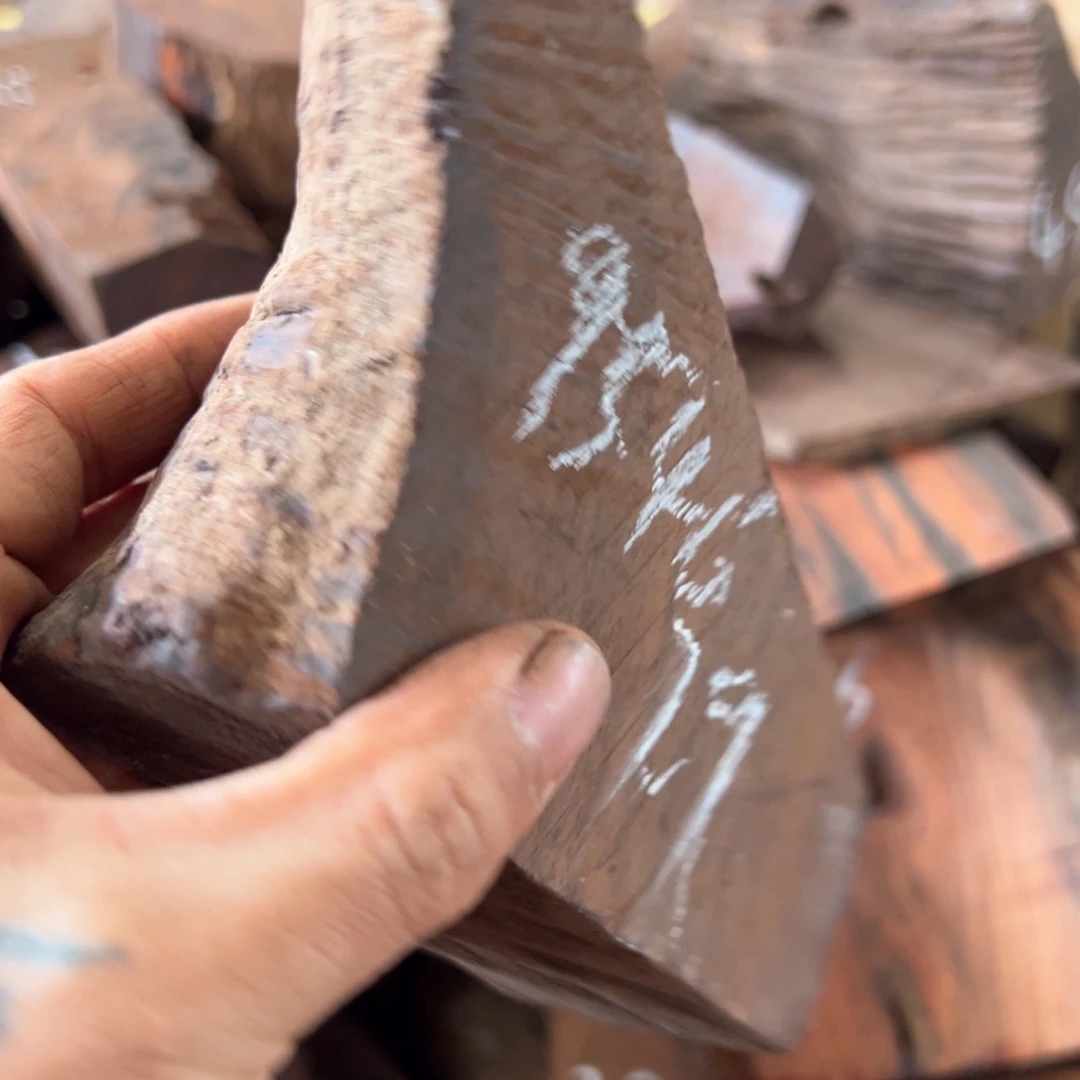 交趾黄檀（大红酸枝）用****0