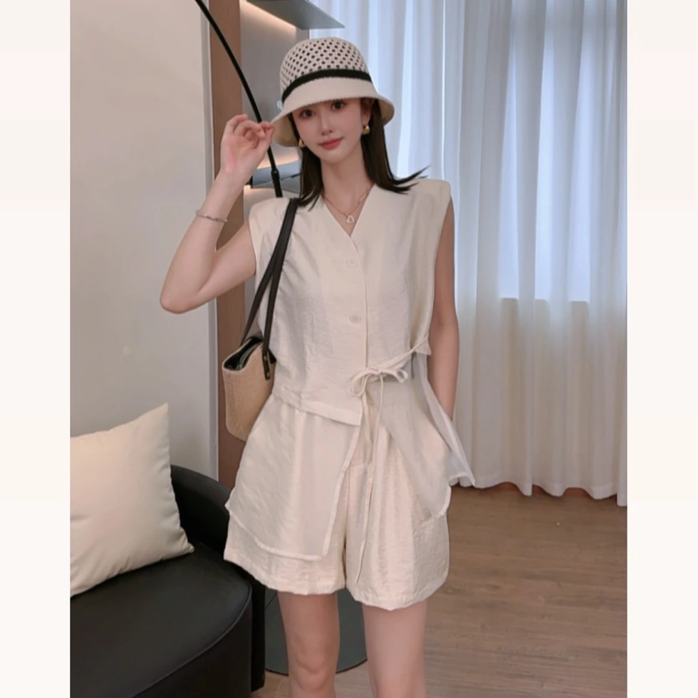 【大霏严选】烫金轻奢新款洋气减龄收腰显瘦休闲短裤两件套