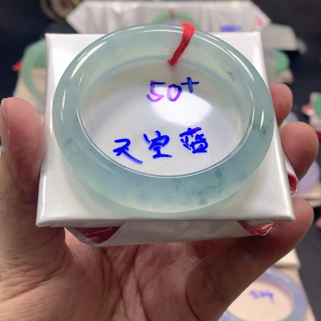 翡翠未镶嵌手镯翡翠