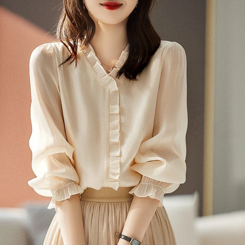 2025春夏新款时尚气质减龄高级时尚肌理V领长袖衬衫大气上衣衬衣